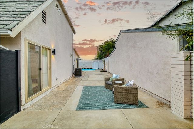 9432 Warbler, Fountain Valley, CA 92708