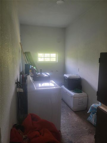 93 Road 5134, Cleveland, TX 77327