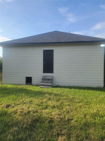 93 Road 5134, Cleveland, TX 77327
