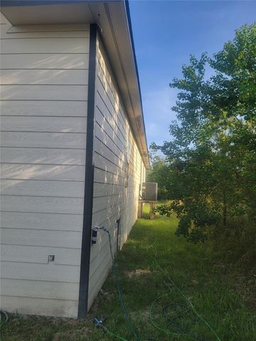 93 Road 5134, Cleveland, TX 77327