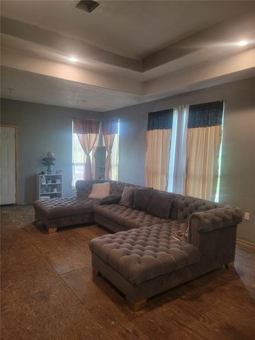 93 Road 5134, Cleveland, TX 77327