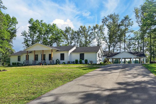 28 Lakeland Dr, Mcminnville, TN 37110