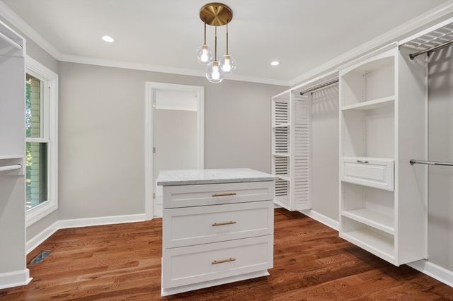 28 Lakeland Dr, Mcminnville, TN 37110