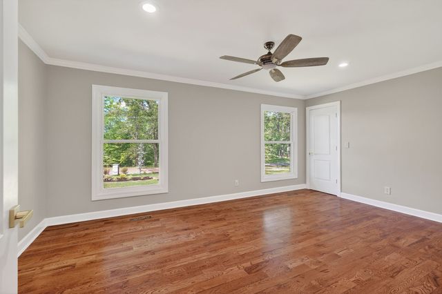 28 Lakeland Dr, Mcminnville, TN 37110