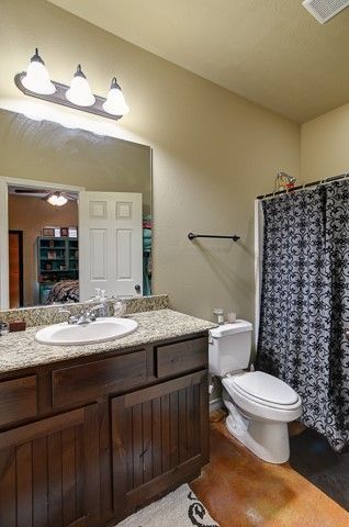 3369 Keefer Loop, College Station, TX 77845