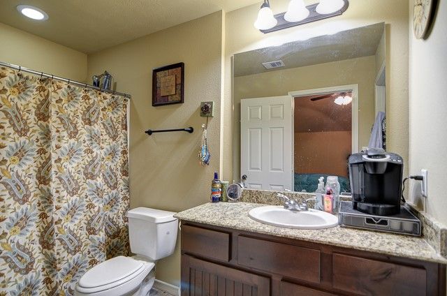 3369 Keefer Loop, College Station, TX 77845