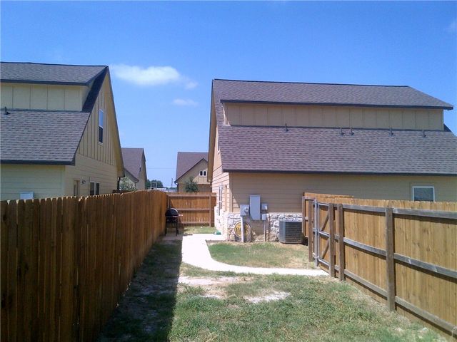 3369 Keefer Loop, College Station, TX 77845