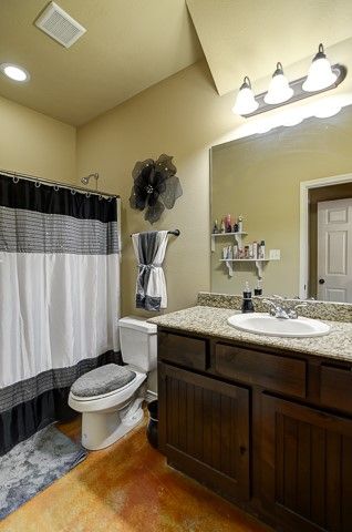 3369 Keefer Loop, College Station, TX 77845