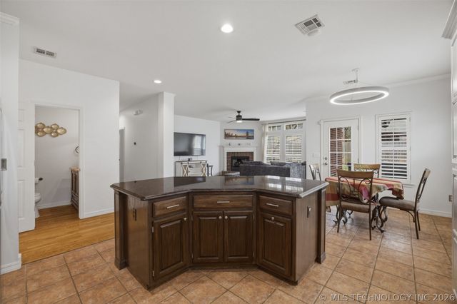 3810 S Palm Avenue, Broken Arrow, OK 74011