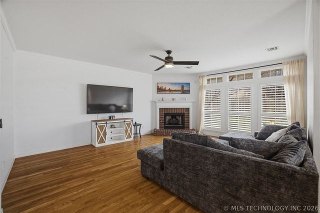 3810 S Palm Avenue, Broken Arrow, OK 74011