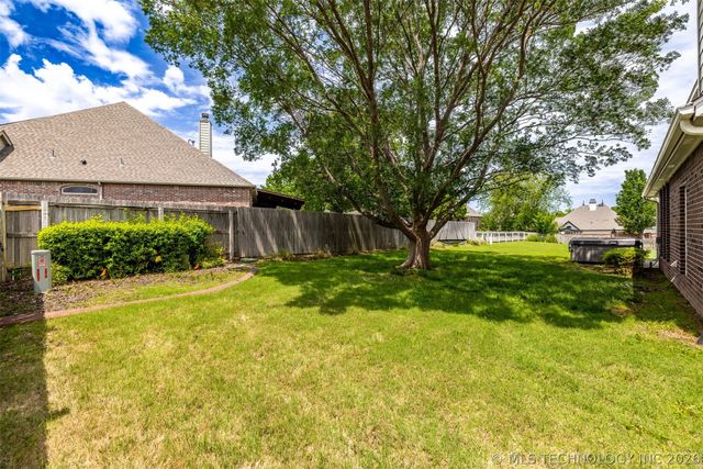 3810 S Palm Avenue, Broken Arrow, OK 74011