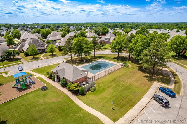 3810 S Palm Avenue, Broken Arrow, OK 74011