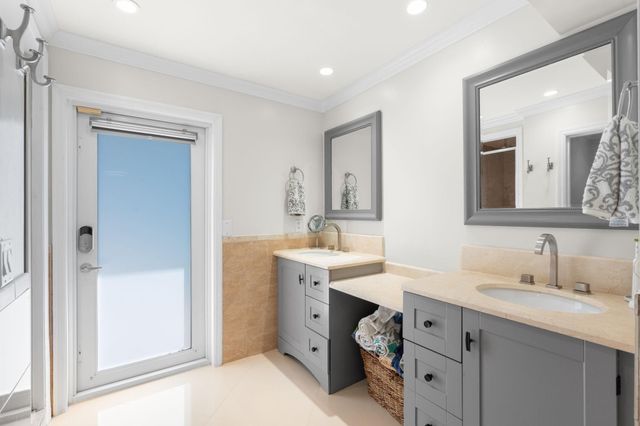 4120 NE 20th Avenue, Fort Lauderdale, FL 33308