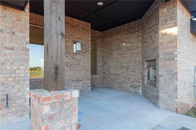 8325 NW 163rd Street, Edmond, OK 73013