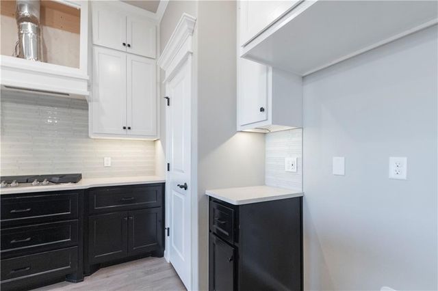 8325 NW 163rd Street, Edmond, OK 73013