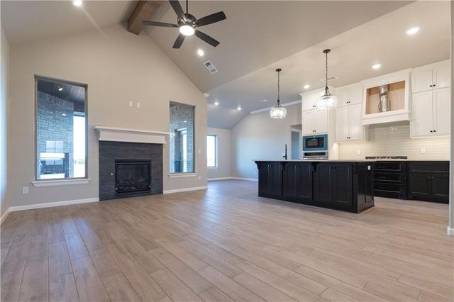 8325 NW 163rd Street, Edmond, OK 73013