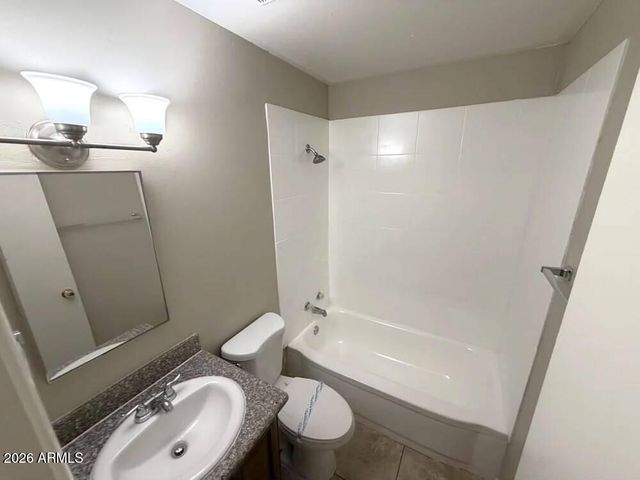 5318 W Windsor Ave, Way, Phoenix, AZ 85035