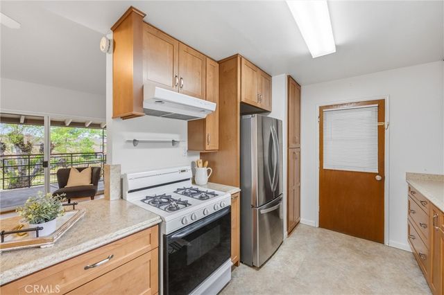 186 N Center, Redlands, CA 92373