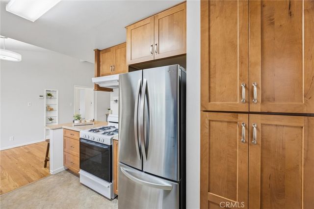 186 N Center, Redlands, CA 92373