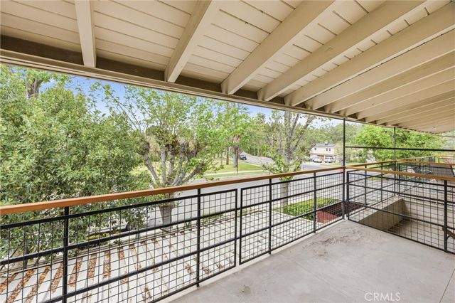 186 N Center, Redlands, CA 92373