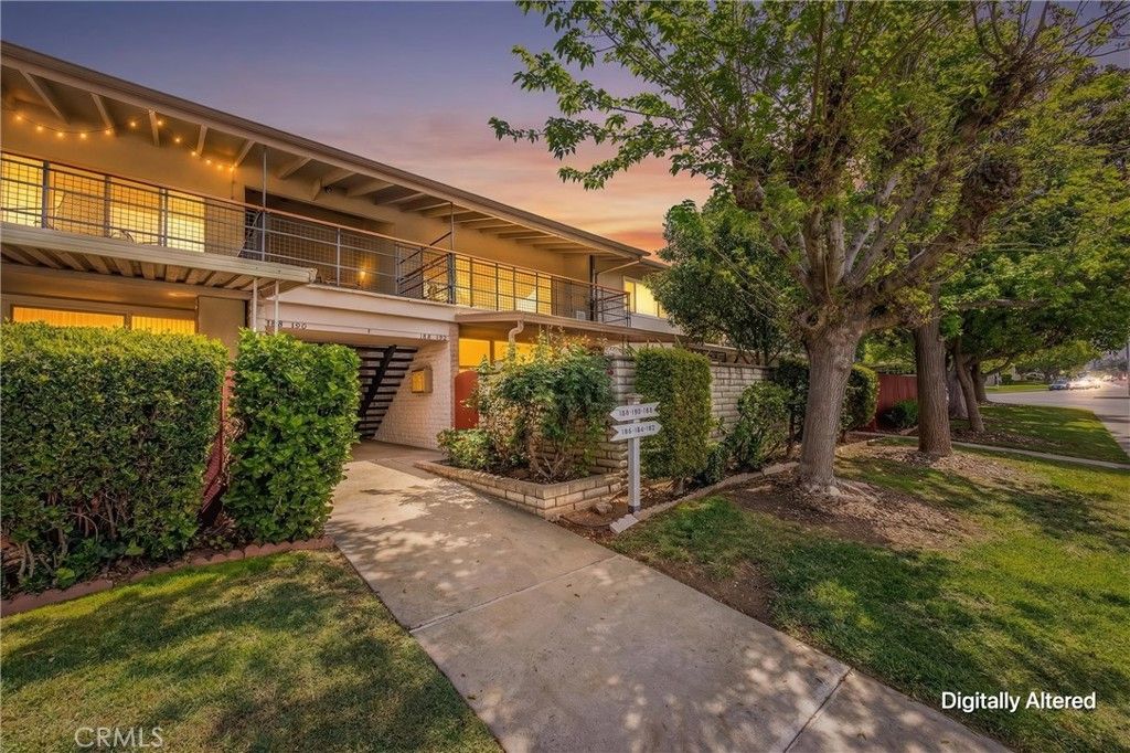 186 N Center, Redlands, CA 92373