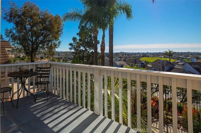 33 Windcrest, Laguna Niguel, CA 92677