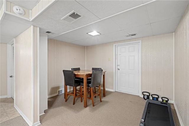 1833 N York Street, Independence, MO 64058