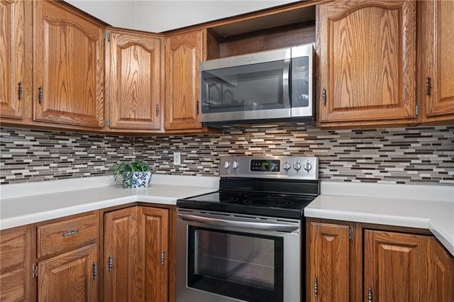 1833 N York Street, Independence, MO 64058