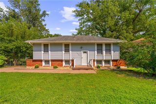 1833 N York Street, Independence, MO 64058