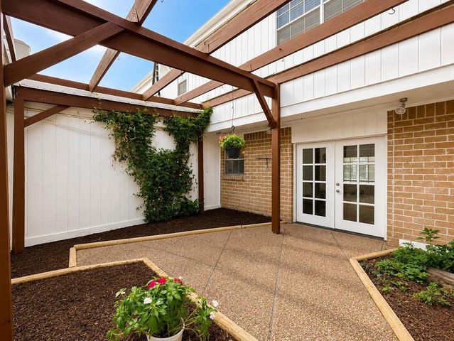 1219 Saxony Lane, Houston, TX 77058