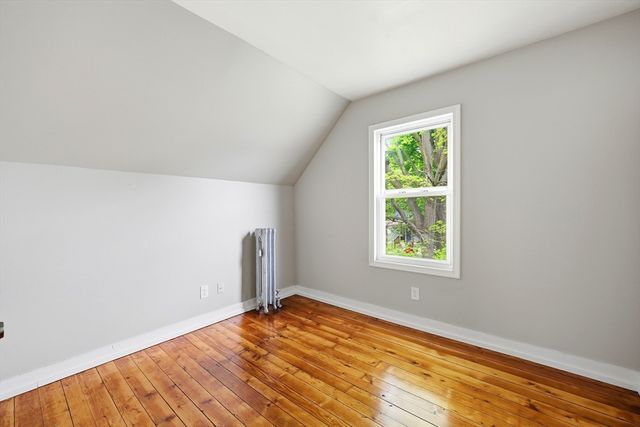 9 Owens Pl, Holyoke, MA 01040