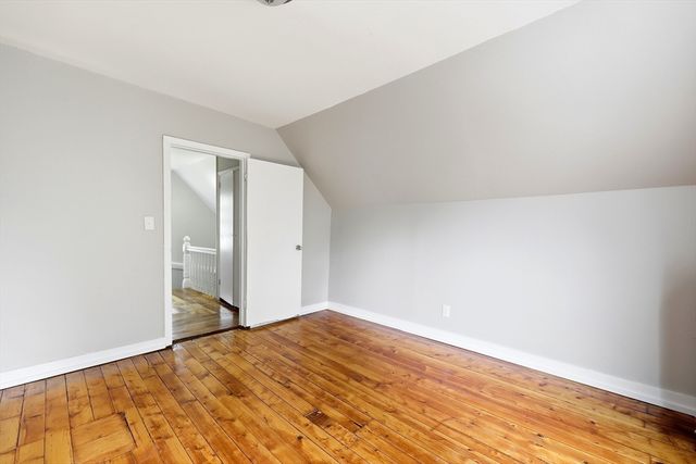 9 Owens Pl, Holyoke, MA 01040