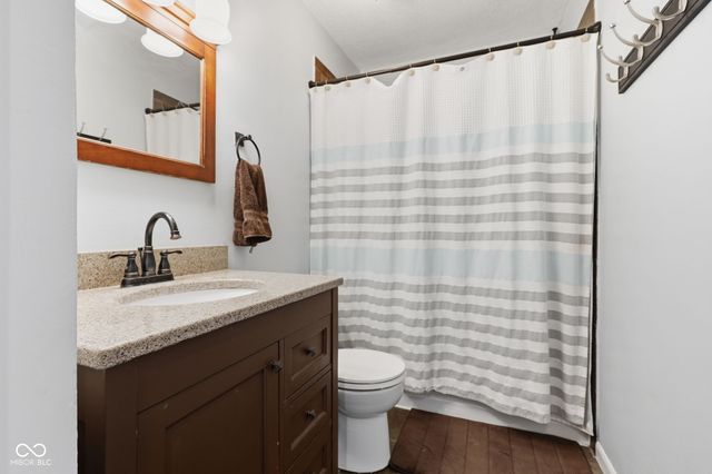 3911 Mistletoe Drive, Indianapolis, IN 46237