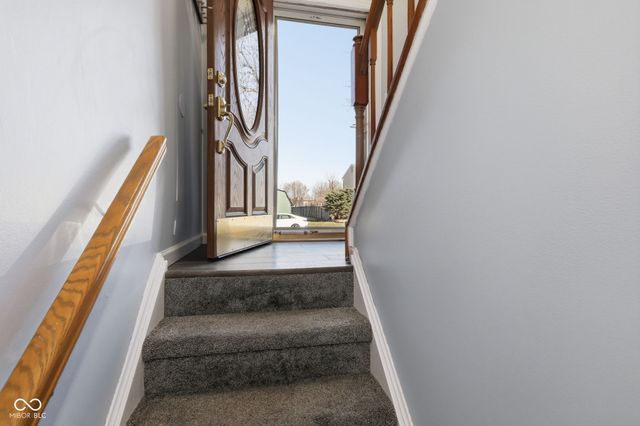 3911 Mistletoe Drive, Indianapolis, IN 46237