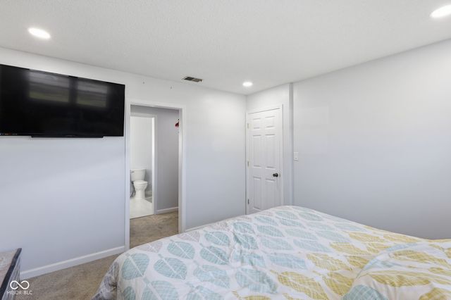 3911 Mistletoe Drive, Indianapolis, IN 46237