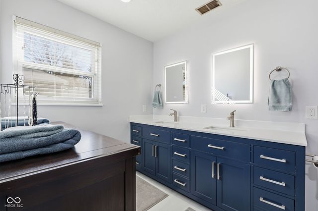 3911 Mistletoe Drive, Indianapolis, IN 46237