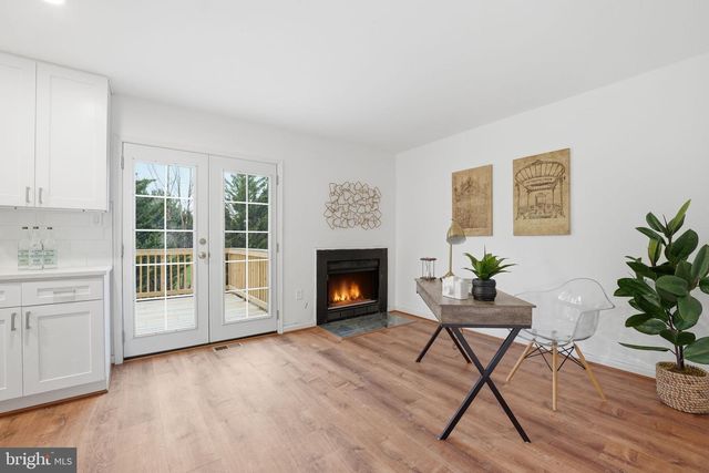 46944 TRUMPET CIR, Sterling, VA 20164