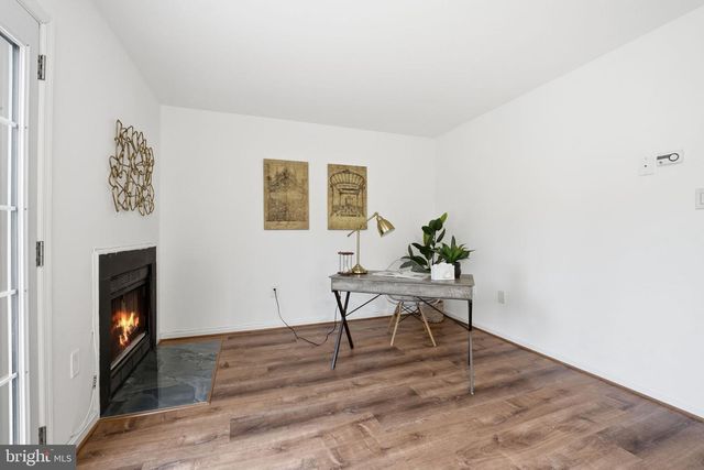 46944 TRUMPET CIR, Sterling, VA 20164