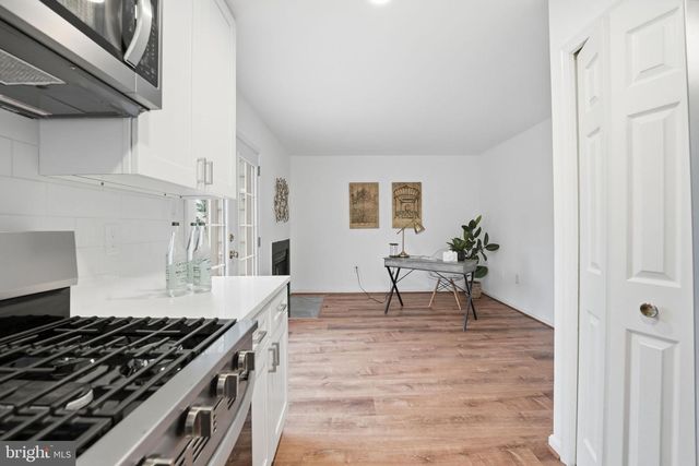 46944 TRUMPET CIR, Sterling, VA 20164