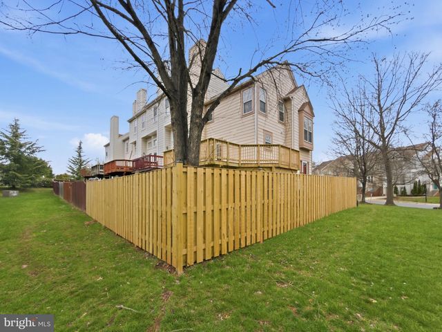 46944 TRUMPET CIR, Sterling, VA 20164