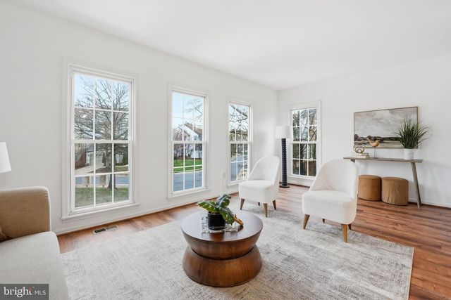 46944 TRUMPET CIR, Sterling, VA 20164