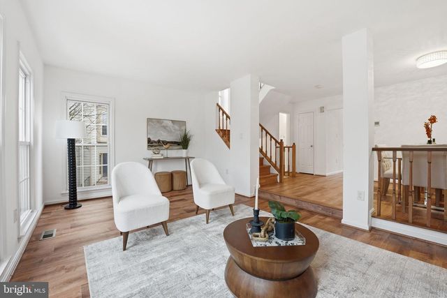 46944 TRUMPET CIR, Sterling, VA 20164