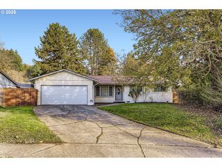 120 Nw GIESE Ave, Gresham, OR 97030