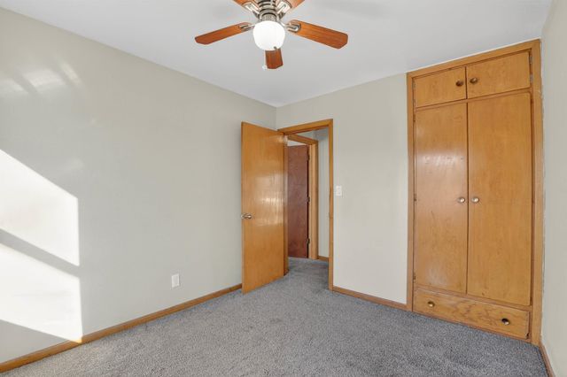 427 Hope Avenue, Waterloo, IA 50703