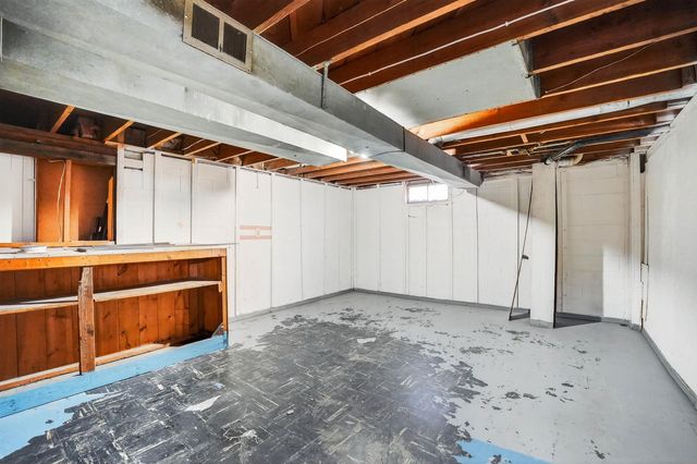 427 Hope Avenue, Waterloo, IA 50703