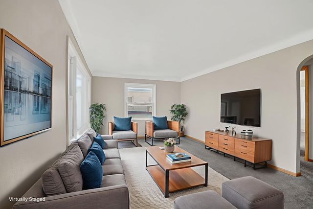 427 Hope Avenue, Waterloo, IA 50703