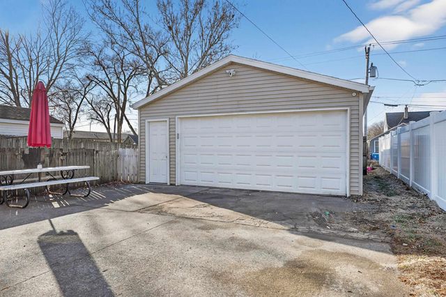 427 Hope Avenue, Waterloo, IA 50703