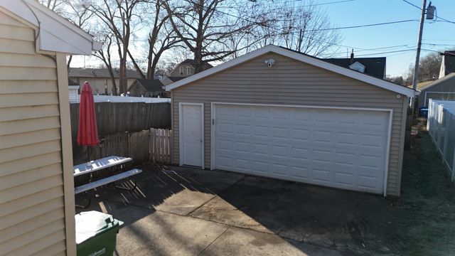 427 Hope Avenue, Waterloo, IA 50703