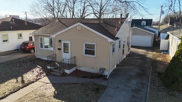 427 Hope Avenue, Waterloo, IA 50703