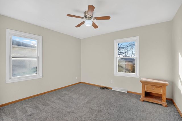 427 Hope Avenue, Waterloo, IA 50703